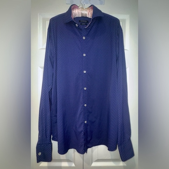 Bugatchi men's button down shirt. Blue with dotted design. NO SIZE TAG EUC - Picture 1 of 11